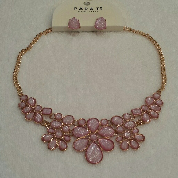 No Brand Jewelry - NWT NECKLACE AND EARRING SET
